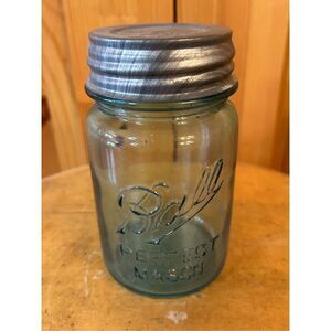 Vintage 1923-1933 BALL Perfect Mason Aqua Blue 1-Pint Canning Jar w/Zinc Lid #4